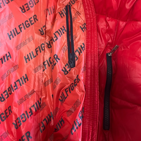 NWT Large Men’s Tommy Hilfiger Puffer Jacket - Picture 8 of 9